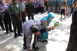 PADUKUHAN TEMON DESA GIRIPURWO BERHASIL MENYABET JUARA UMUM LOMBA TILIK PADUKUHAN 2017