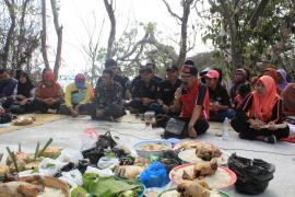 TRADISI “NJALUK UDAN” WARGA DESA GIRIPURWO SAAT KEMARAU BERKEPANJANGAN